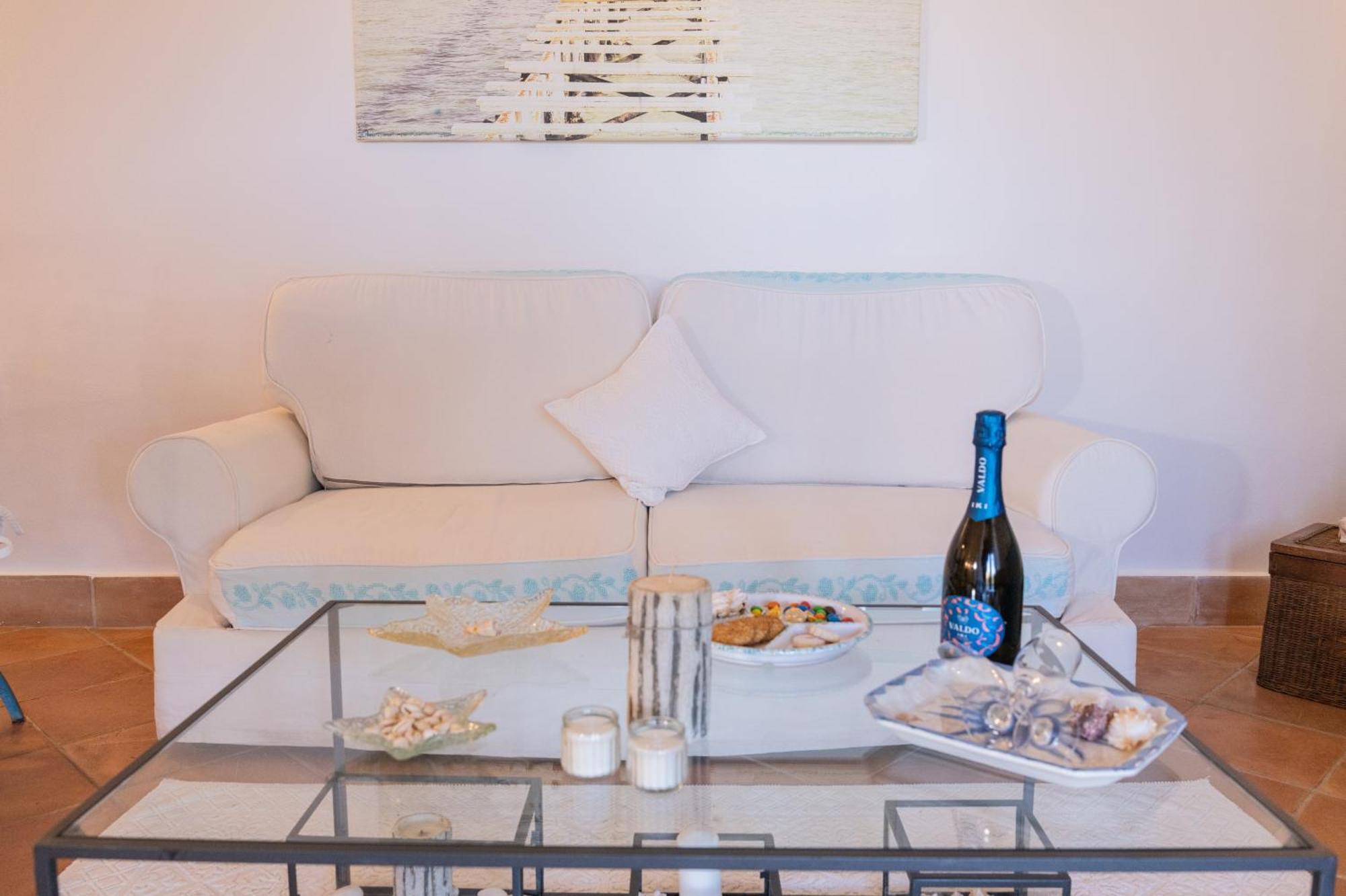 Residenza Del Barone Villa Zoe Chia - Vista Mare Экстерьер фото