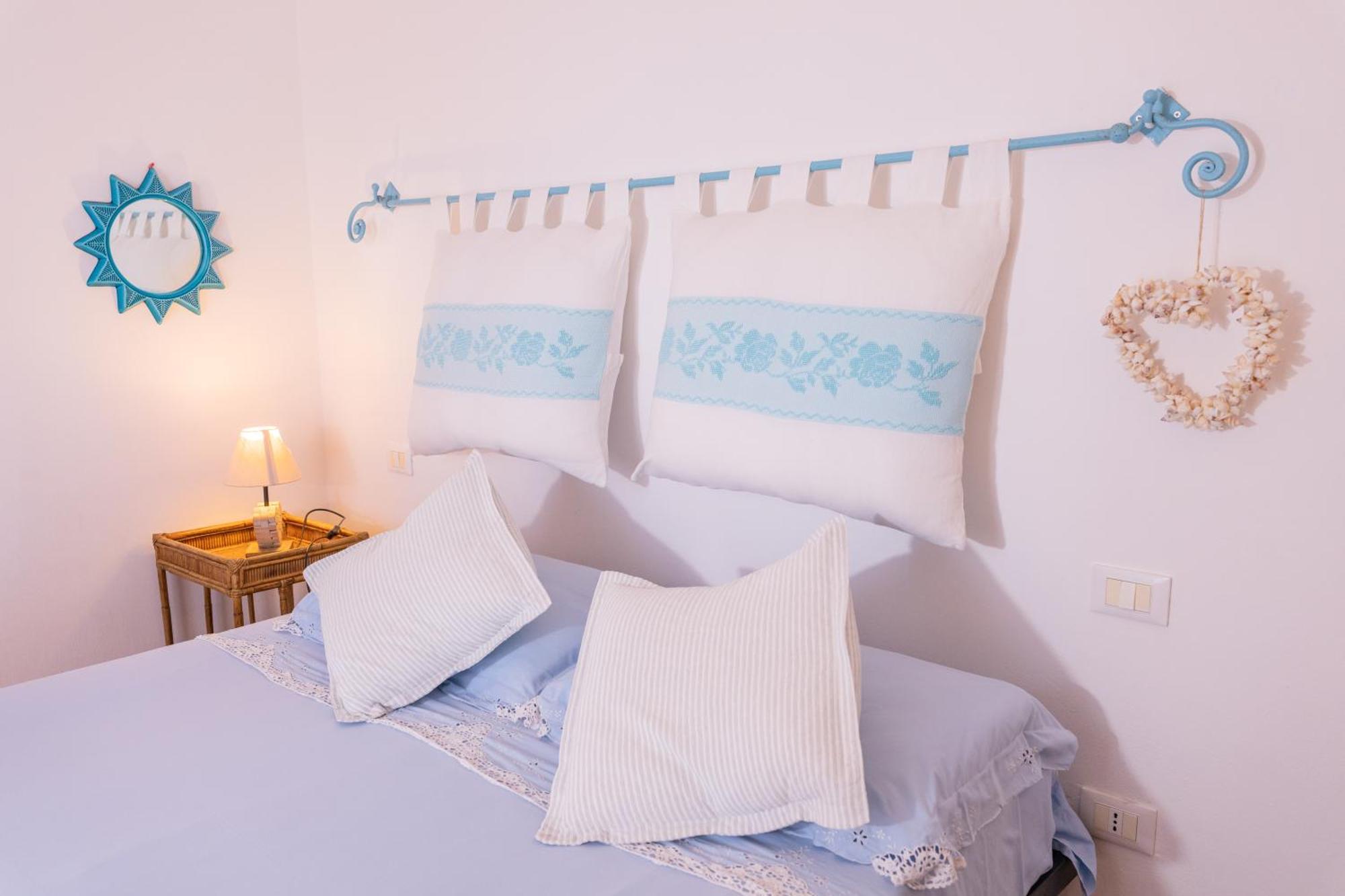 Residenza Del Barone Villa Zoe Chia - Vista Mare Экстерьер фото