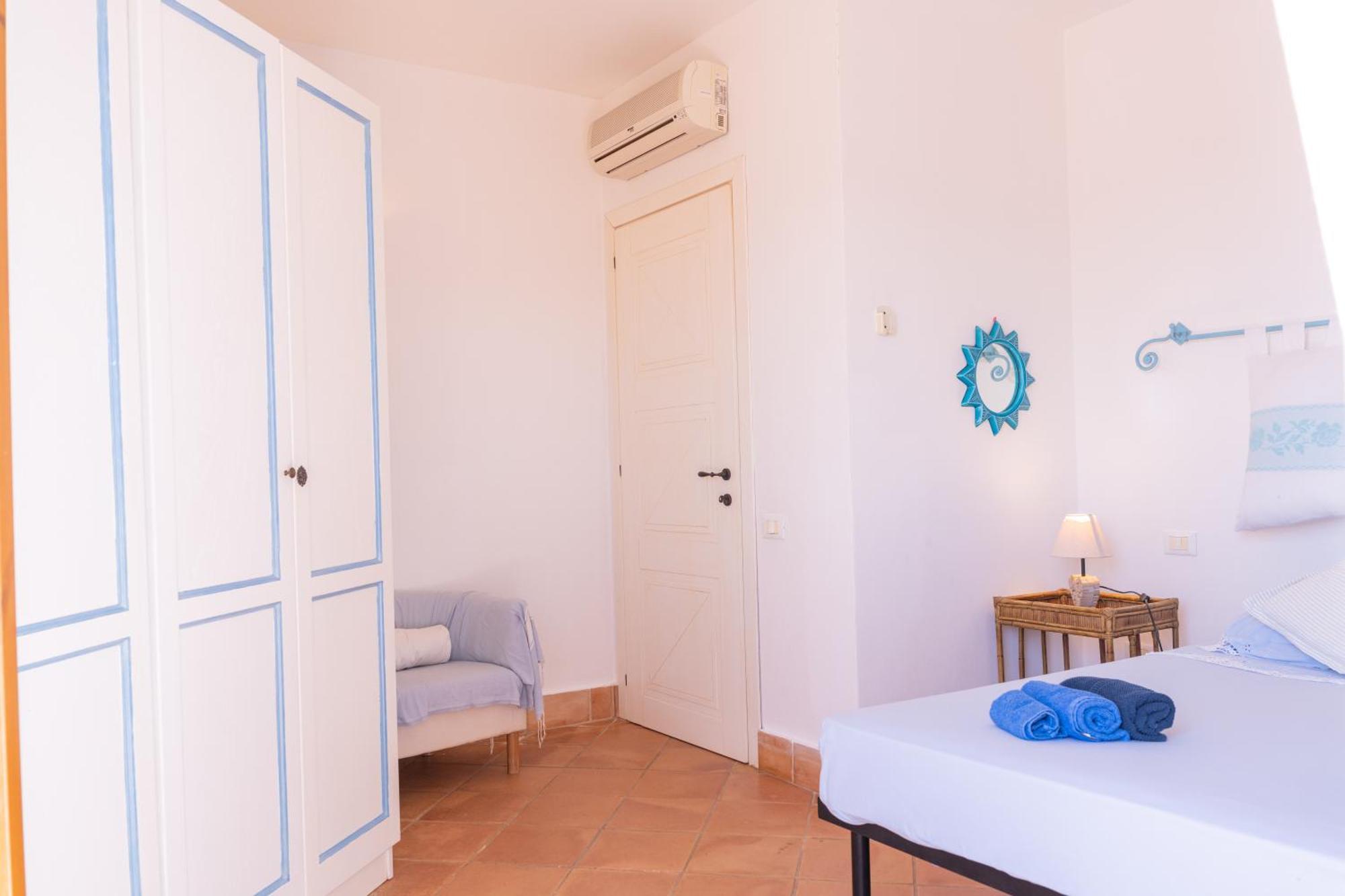 Residenza Del Barone Villa Zoe Chia - Vista Mare Экстерьер фото